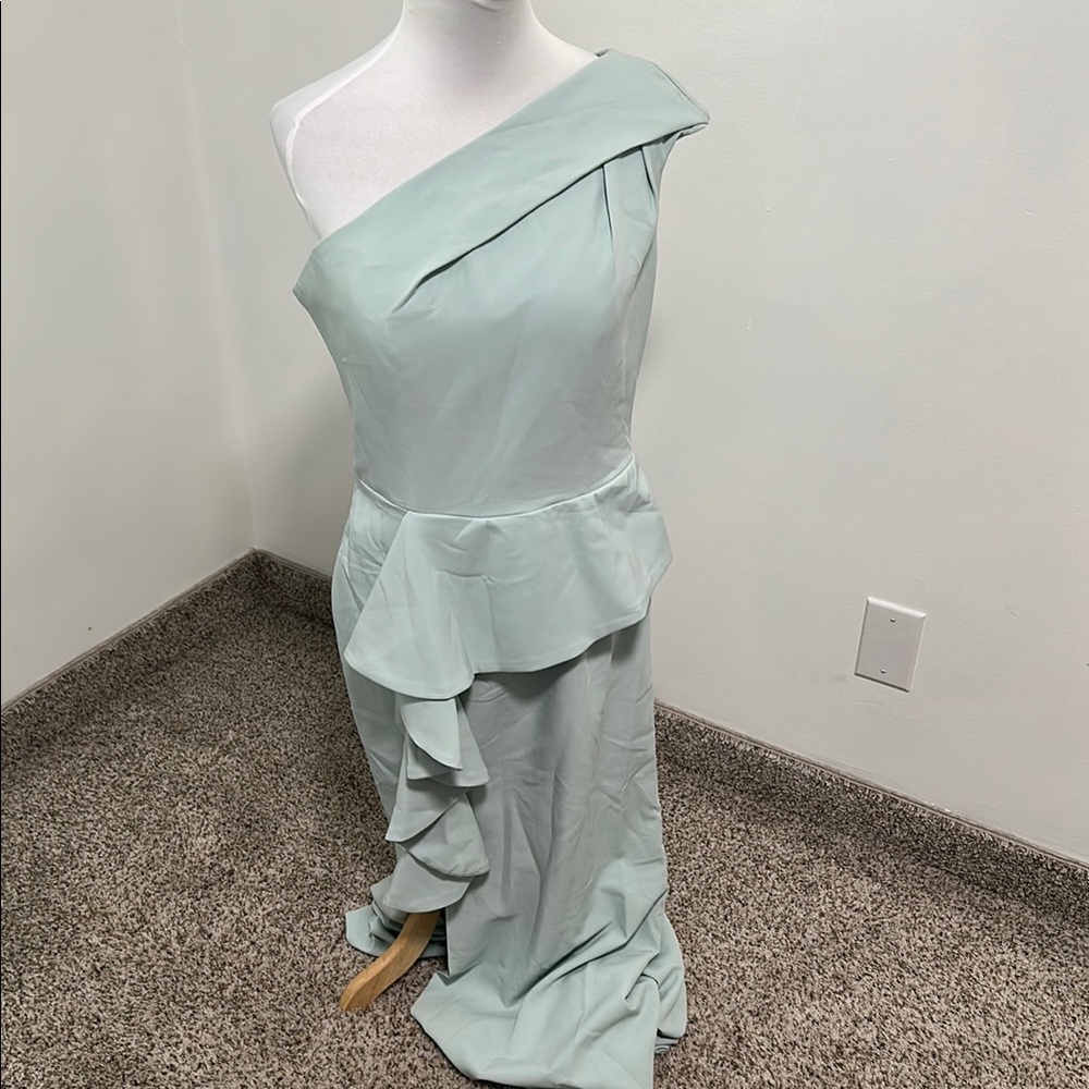 Elegant One-Shoulder Mint Green Wedding Dress